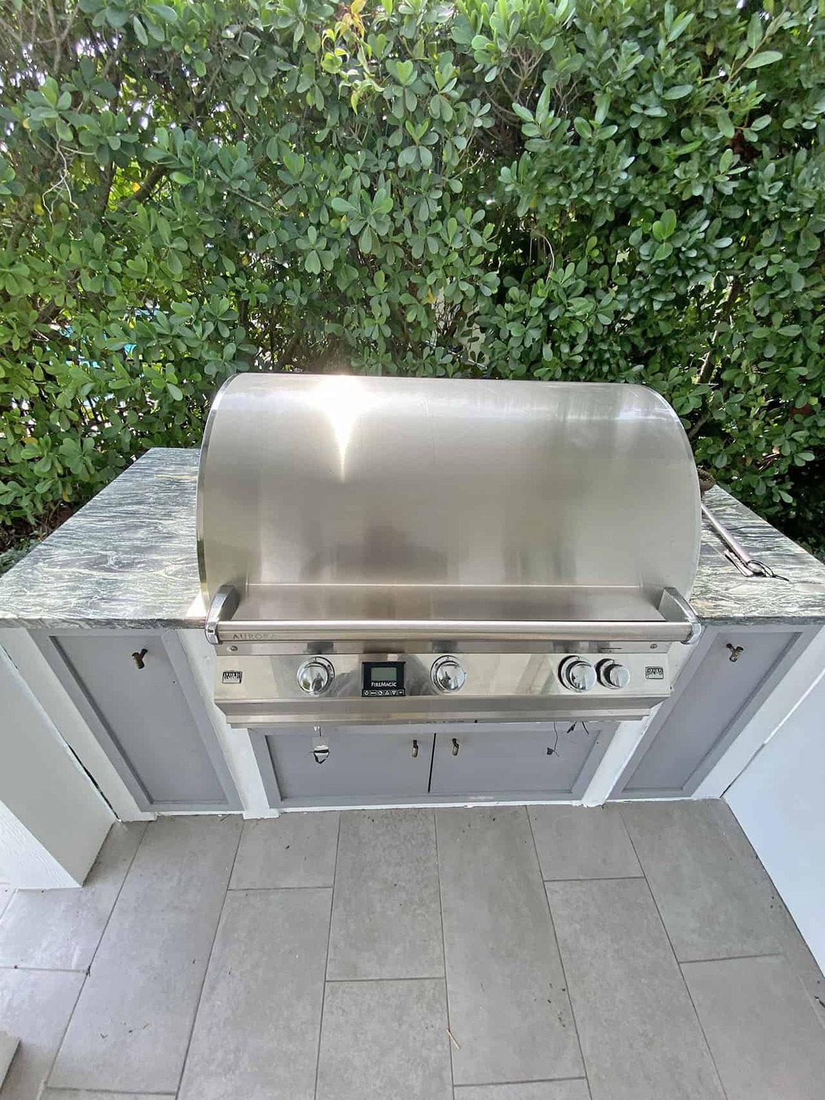 Multi-Burner Grill Cleaning