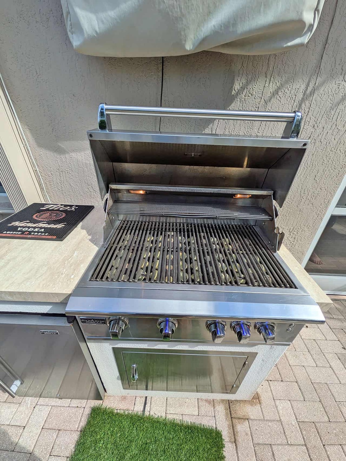 Stone Outdoor Kitchen Grill